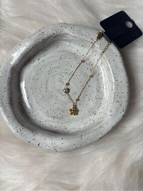 Delicate Gold Flower Bracelet